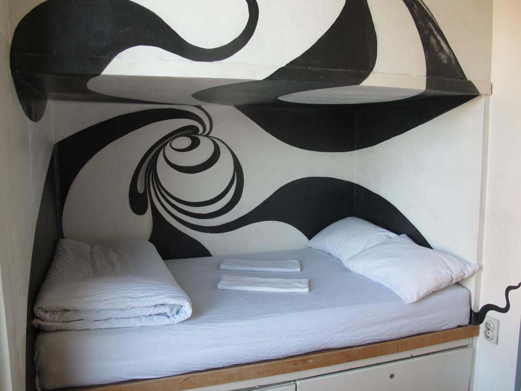 Arkabarka Floating Hostel Belgrade Exterior photo