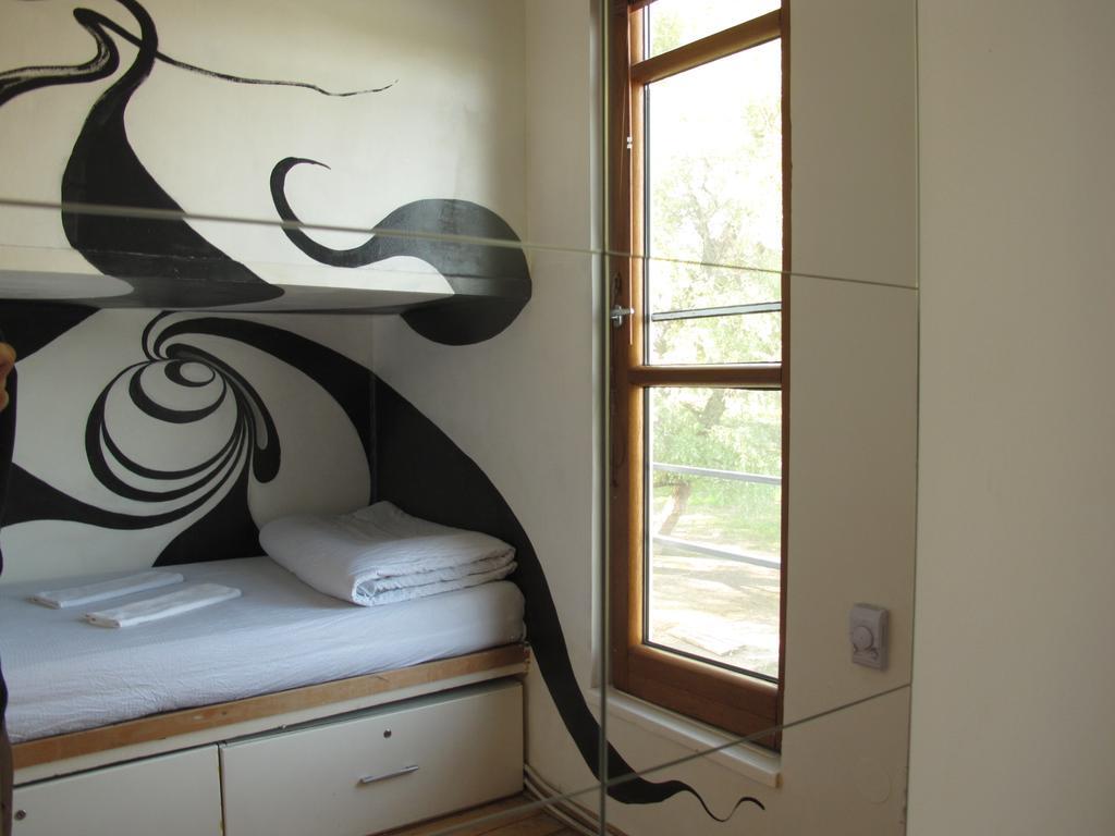 Arkabarka Floating Hostel Belgrade Exterior photo