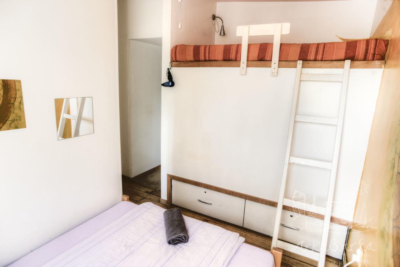 Arkabarka Floating Hostel Belgrade Room photo