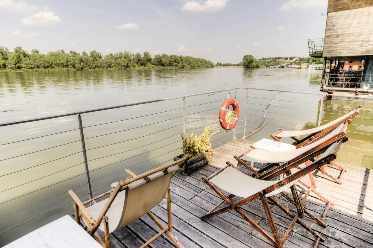 Arkabarka Floating Hostel Belgrade Exterior photo