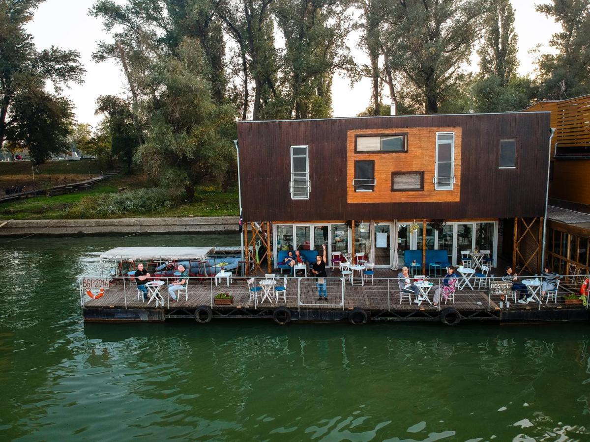 Arkabarka Floating Hostel Belgrade Exterior photo